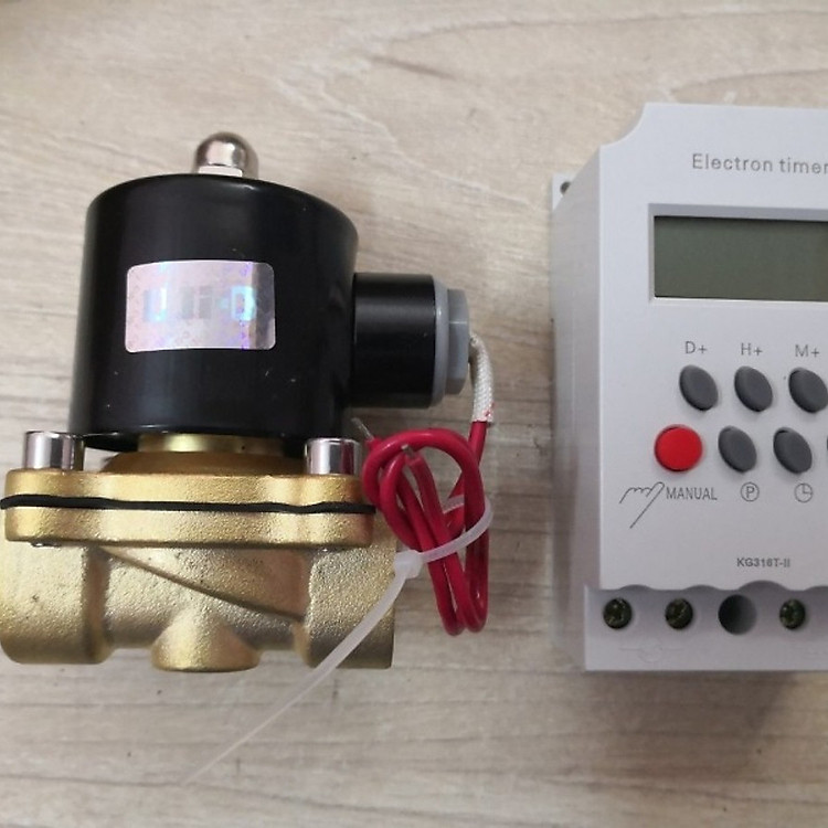 Bộ tưới cây tự động gồm Van điện từ phi 21+ hẹn giờ KG316T