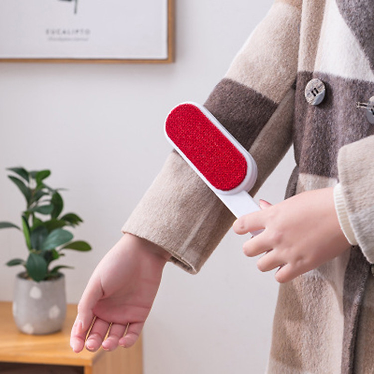 Bàn chải 2 mặt lăn bụi quần áo vệ sinh lông thú cưng tóc rối bụi bẩn bám trên áo quần và đồ dùng trong nhà