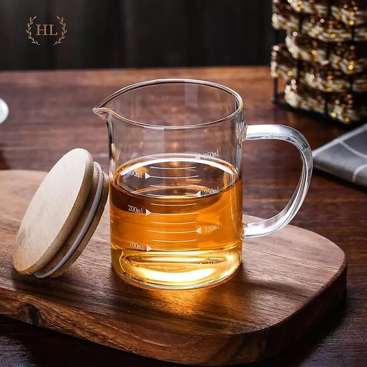 Ca Đong Thủy Tinh Định Lượng Kèm Nắp Gỗ Tre (250ml)