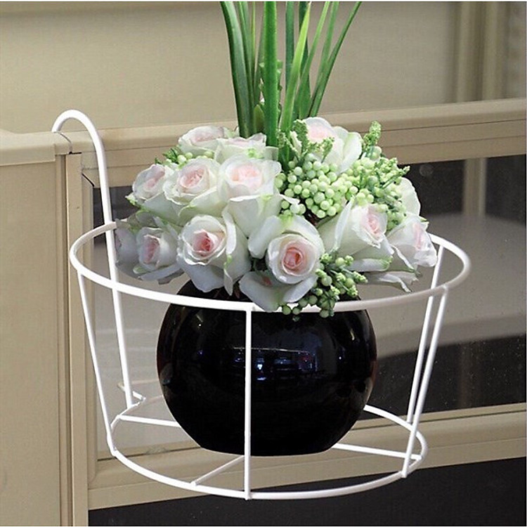 Giá kệ sắt hình tròn treo chậu hoa ban công