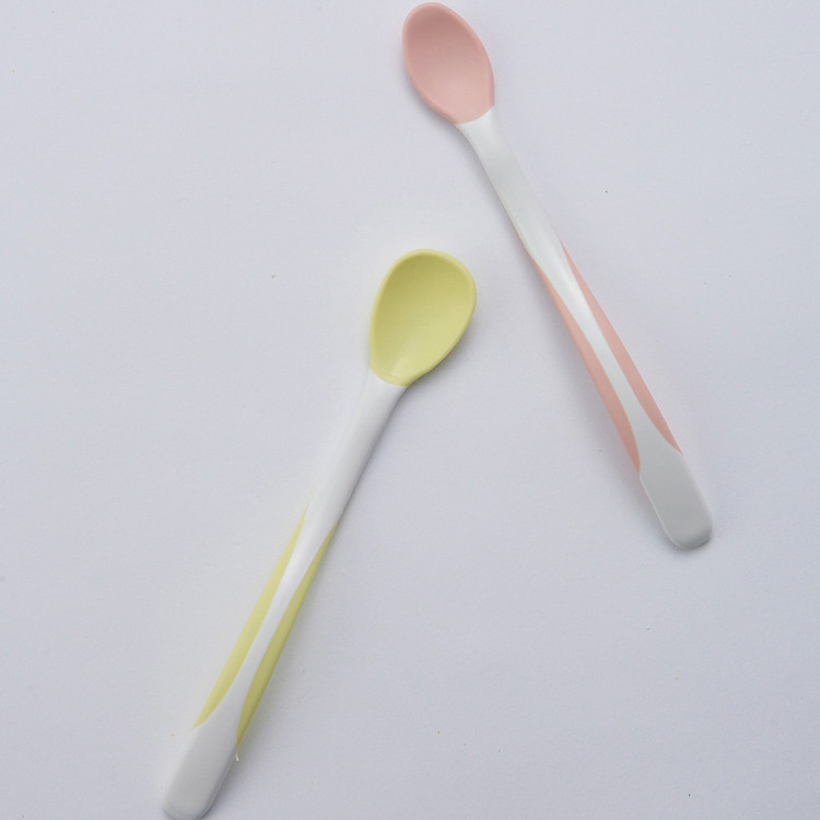 Bộ muỗng mềm T.L.I Richell kèm hộp Chính hãng Giá tốt - Hình ảnh 2