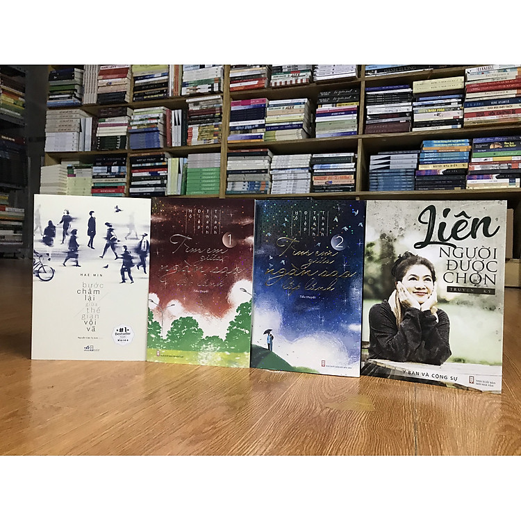 Combo sách hay: Liên người được chọn + Bước chậm lại giữa thế gian vội vã + Tìm em giữa ngàn sao lấp lánh (tặng kèm bookmark)