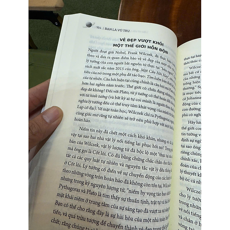 BẠN LÀ VŨ TRỤ - Deepak Chopra, Menas C. Kafatos - Cùng Sống An Vui - Ảnh 3