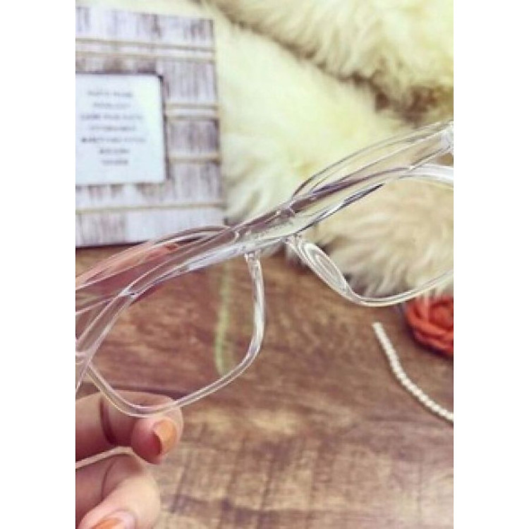 Kính V trong suốt nhiều màu thời trang