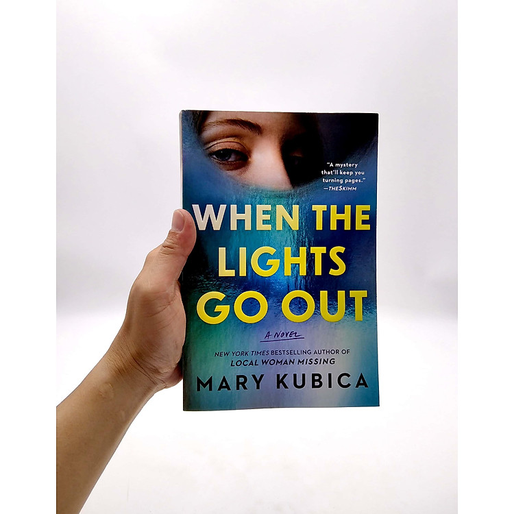 When The Lights Go Out - Ảnh 3