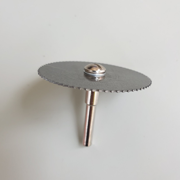 Lưỡi cưa mini phi 60mm + 1 cán