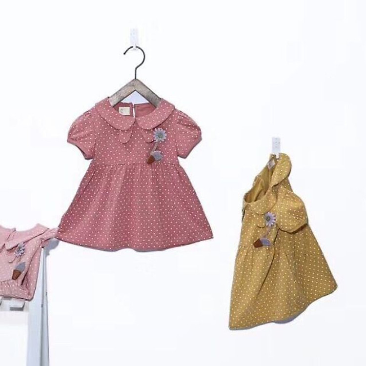 Váy Nhí Chấm Bi Thêu Hoa Bé Gái