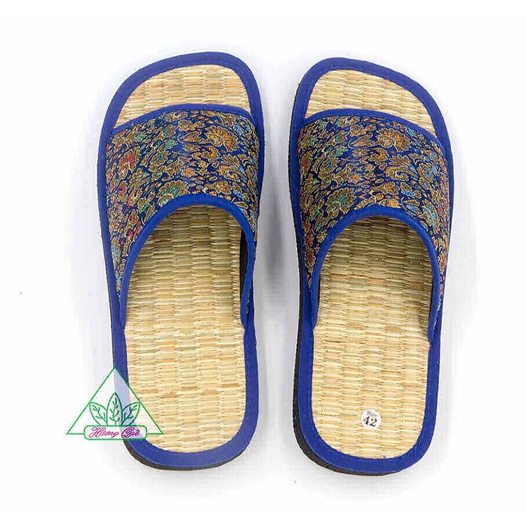 Dép chiếu Hương Quế DCQ-50 làm từ lụa tơ tằm - vải cotton - lớp đế cao su xốp cho đôi chân thơm - mát và khô thoáng - Xanh