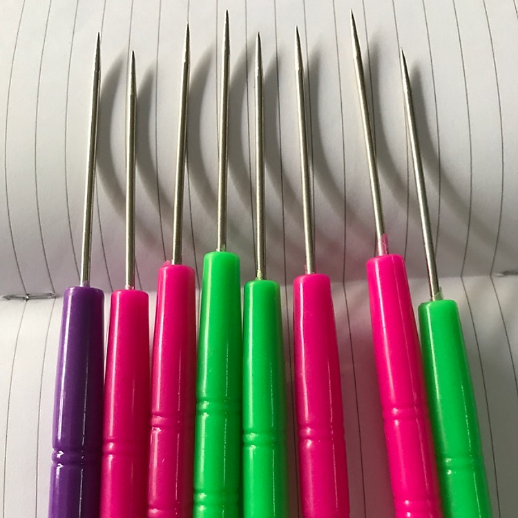 cây dùi cán nhựa đục lổ