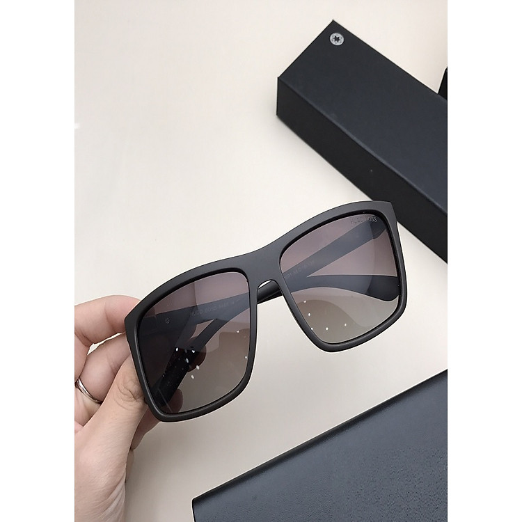 Mắt Kính Thời Trang