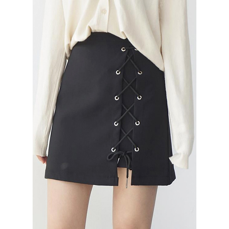 Chân Váy Ngắn Đan Dây Chéo Lệch Hông