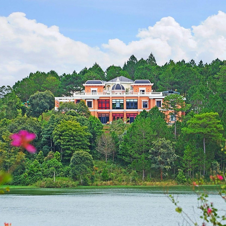 Dalat Edensee Resort & Spa 5* - Buffet Sáng, Hồ Bơi, Xe Đưa Đón Trung Tâm Đà Lạt, Nhiều Tiện Ích Đẳng Cấp