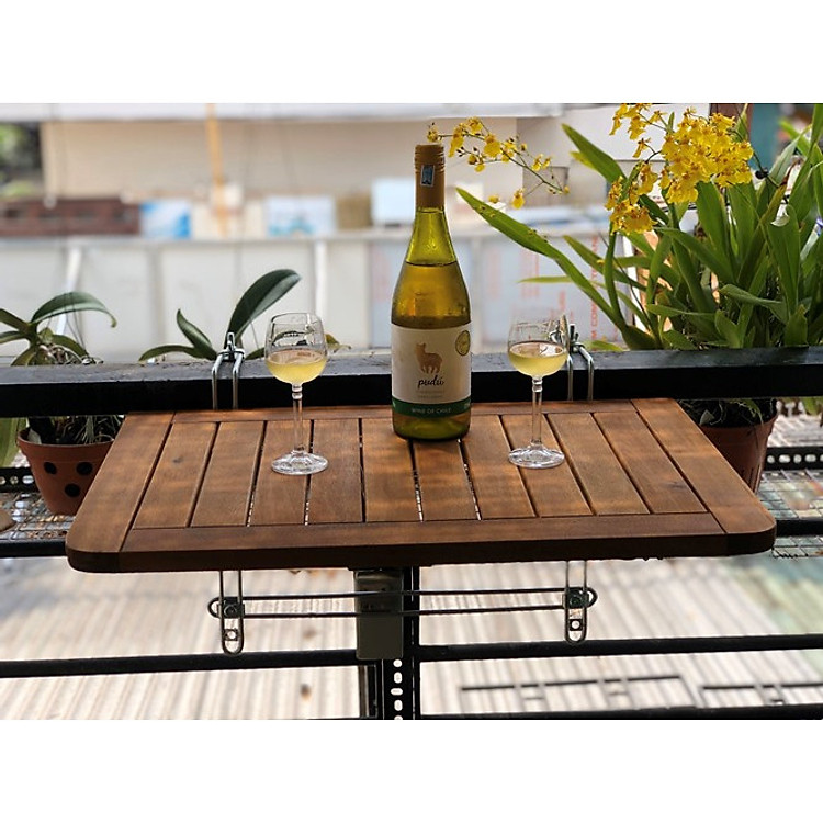 Bàn gỗ treo ban công