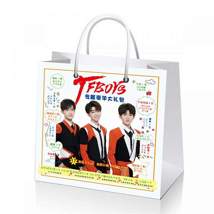 Túi quà TFBOYS gồm 13 món