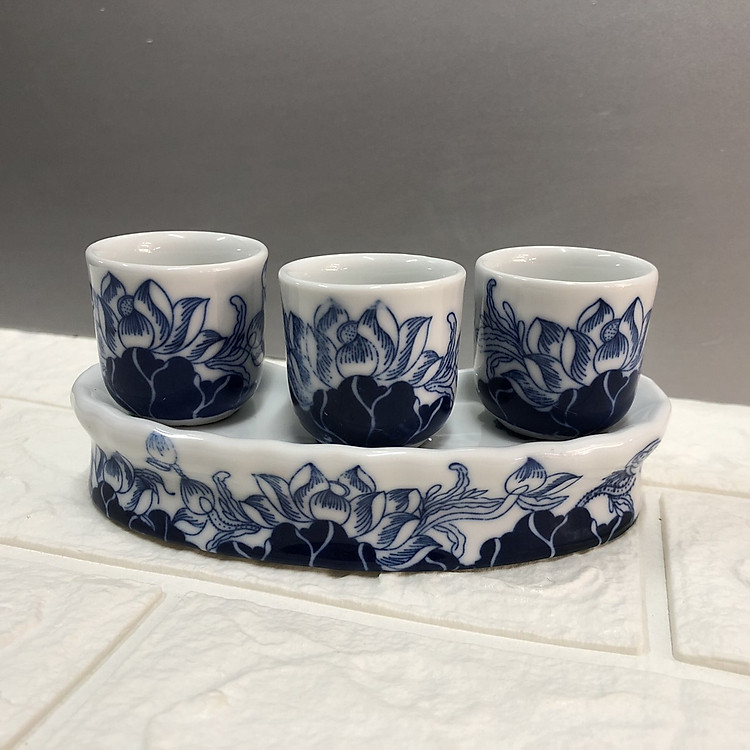 Khay chén 3 ly vẽ sen Dài 14,5 cm , sau 6 cm, cao 6,5 c