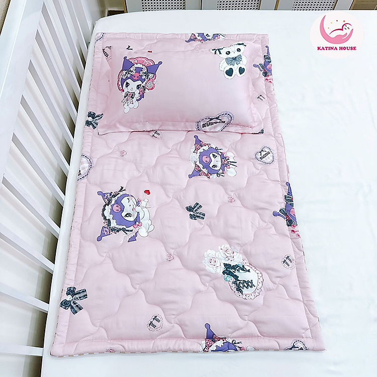 Bộ nệm cho bé tencel 60s Katina House, vải bóng mượt mát lạnh, gối gòn lông vũ êm ái