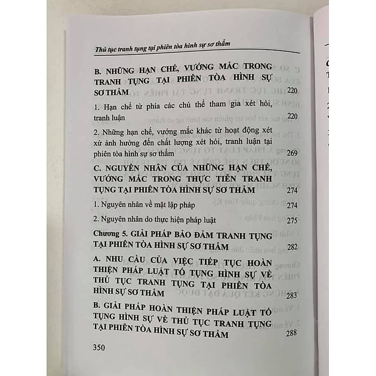 Thủ tục tranh tụng tại phiên toà hình sự sơ thẩm (tái bản lần thứ nhất) - Ảnh 5