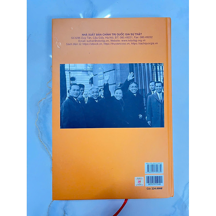 Hồi Ký Nguyễn Thị Bình - Gia Đình, Bạn Bè Và Đất Nước - Ảnh 5