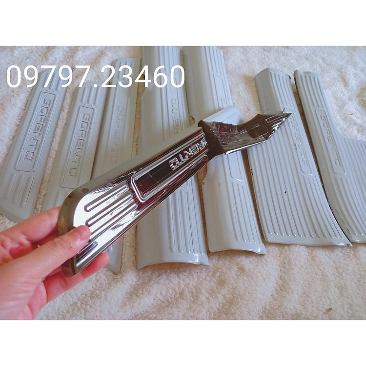 Ốp bậc cửa , nẹp bước chân Kia Sorento 2021-2022 cao cấp -mẫu Titan 8 chi tiết