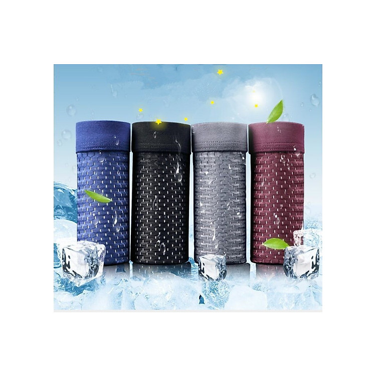 Hộp 4 quần lót boxer, sịp đùi thông hơi cao cấp dành cho nam cotton co dãn bốn chiều ôm sát cơ thể mang lại cảm giác mát mẻ thoải mái suốt cả ngày.