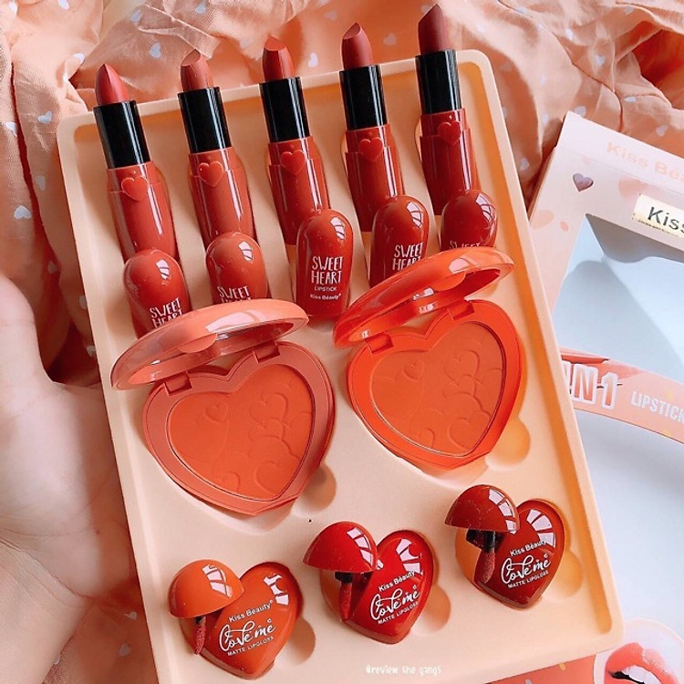 SET MAKE UP 3IN1 CỦA KISS BEAUTY