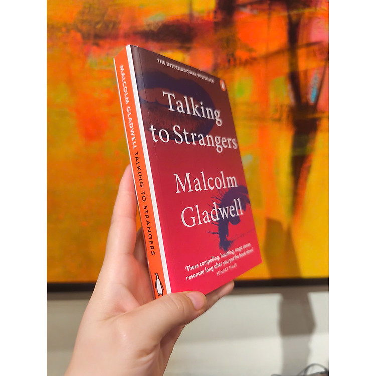 Talking to Strangers - Ảnh 4