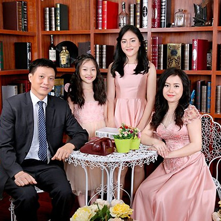 Chụp hình cho bé yêu và gia đình tại Suitin Studio