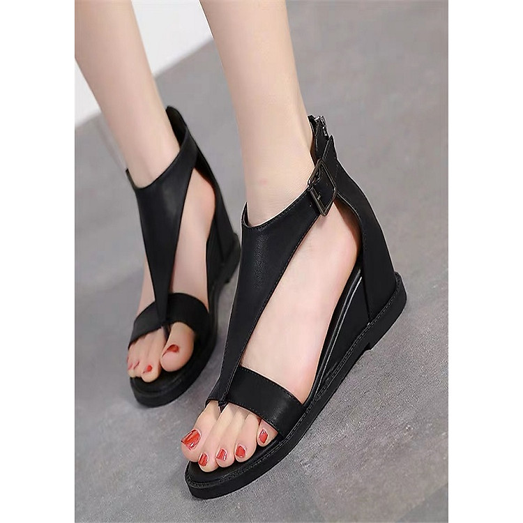 Giày sandal chiến binh nữ cá tính