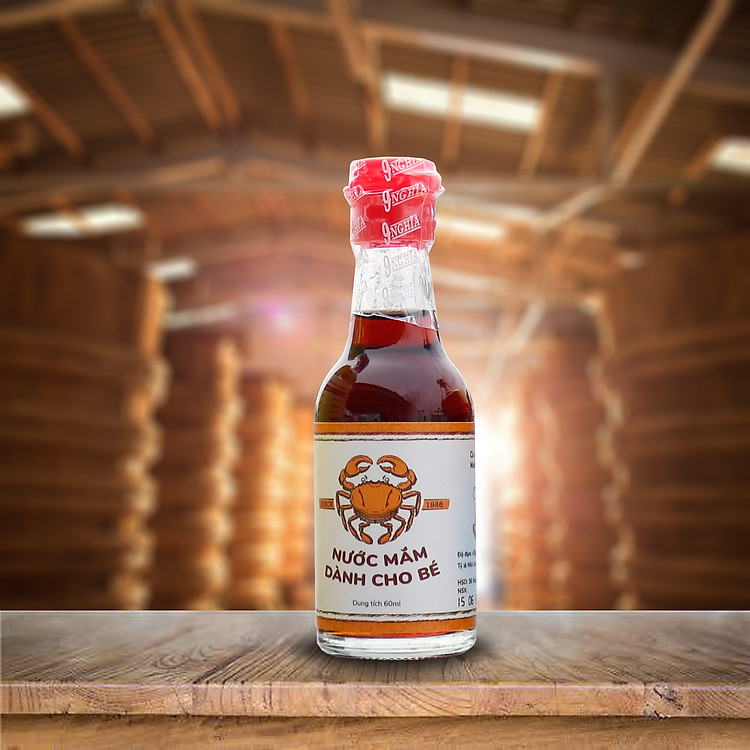 Nước mắm loại đặc biệt nhạt muối dành cho trẻ ăn dặm 9-Nghĩa 60ml