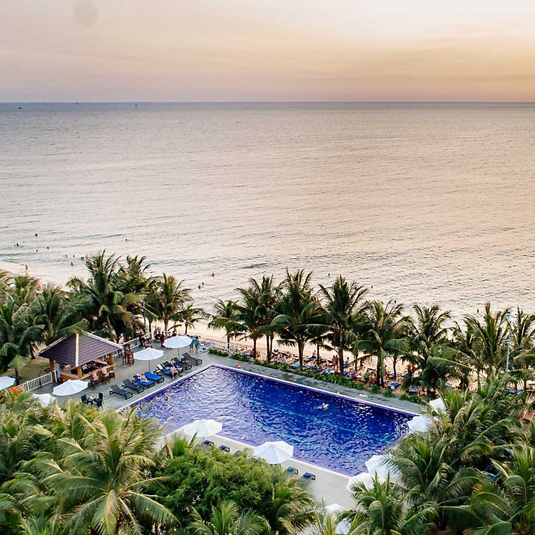 Amarin Resort & Spa 4* Phú Quốc - Vị Trí Cực Đẹp Đường Trần Hưng Đạo, Buffet Sáng, Hồ Bơi, Bãi Biển Riêng, Đón Tiễn Sân Bay
