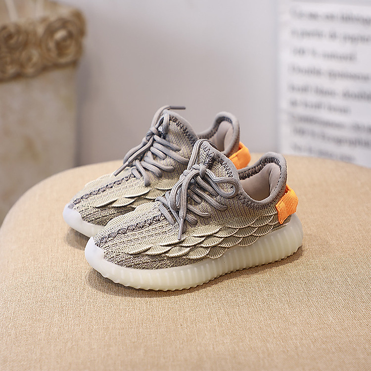 GIÀY THỂ THAO PHẢN QUANG (dành cho cả bé trai và bé gái) - GB121