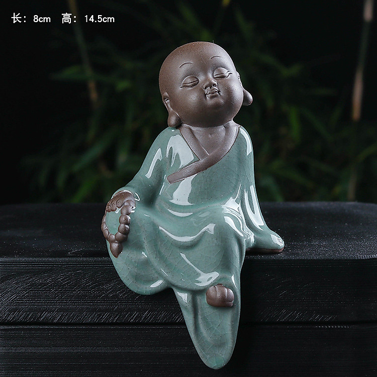Tượng Chú Tiểu Gốm Xanh Ngồi Thư Thái Thiền Định