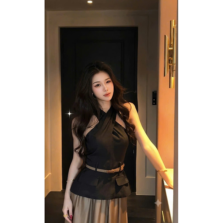 ÁO yếm cổ đắp chéo thời trang (KHÔNG KÈM PHỤ KIỆN )