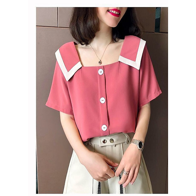 Áo kiểu nữ phối nút tay lỡ sang trọng, dễ dàng kết hợp cùng chân váy mặc đi làm, dạo phố