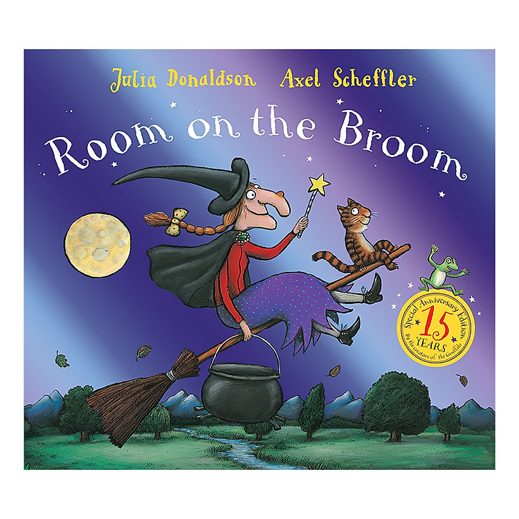 Sách Room On The Broom 15th Anniversary Edition
