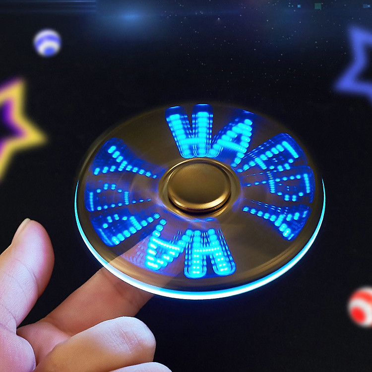 Bật Lửa Hột Quẹt Kiêm Đèn Pin Chiếu Sáng và Con Quay Spinner Chạy Chữ HAPPY, ILOVEYOU(màu ngẫu nhiên) - 18 Hiệu Ứng Siêu Ngầu