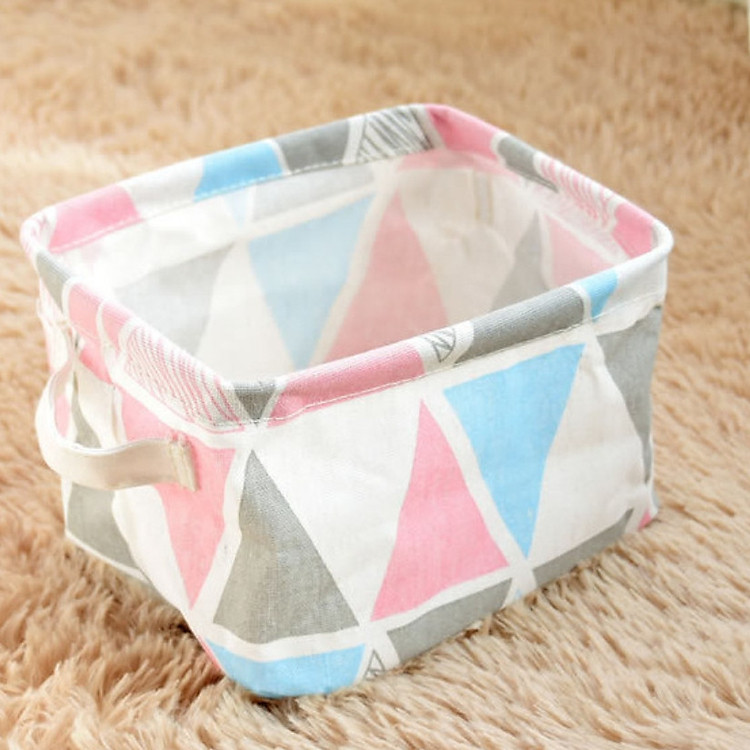 Giỏ Vải Để Đồ, Sọt Vải Họa Tiết 20.5 cm x 16cm x 13cm (màu ngẫu nhiên) tặng kèm móc dán tường đa năng