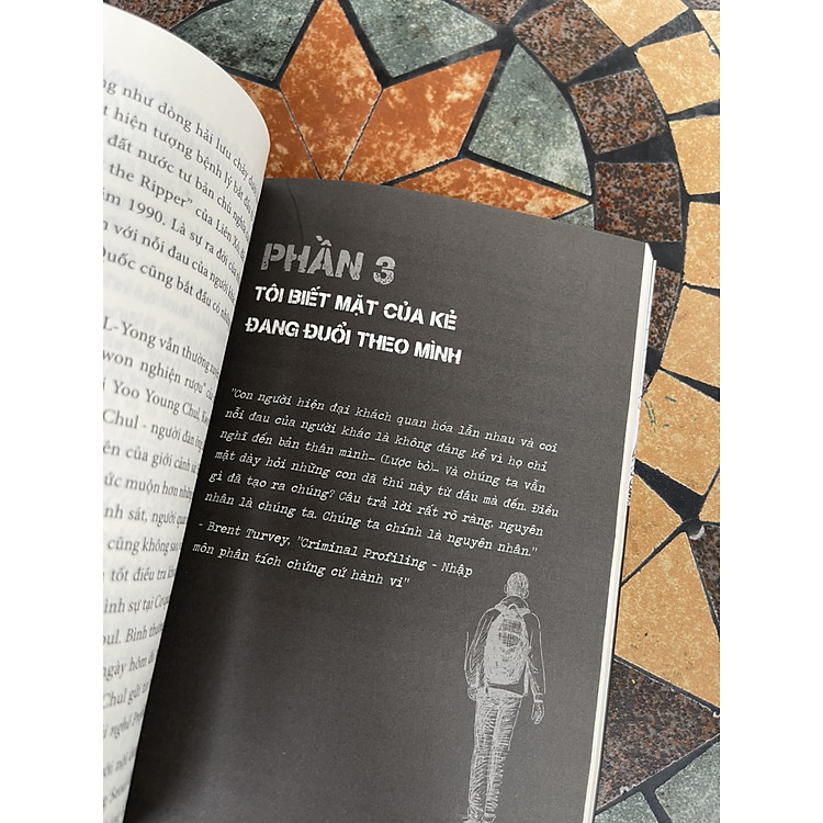 NGƯỜI ĐỌC SUY NGHĨ CỦA ÁC QUỶ - Ảnh 2