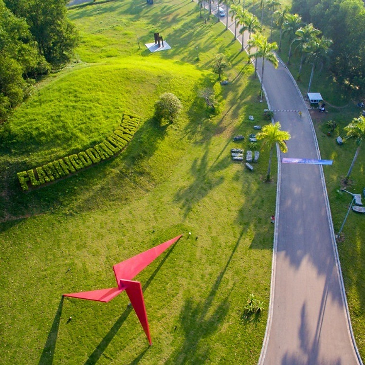 Flamingo Đại Lải Resort 5* - Vé Cổng, Xông Hơi Jjim Jil Bang, Chèo Kayak Hoặc Xe Đạp, Game Thực Tế Ảo