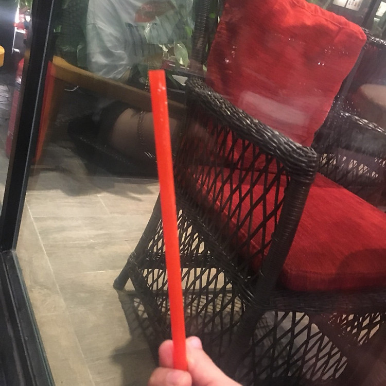 Ống hút dùng 1 lần