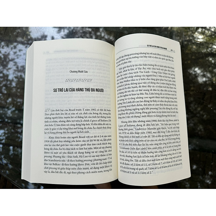 ĐẢO NGƯỢC KIM TỰ THÁP – LỊCH SỬ CHIẾN THUẬT BÓNG ĐÁ (Ấn bản 2023 cập nhật trọn vẹn kỷ niệm 15 năm ra mắt) - Ảnh 2