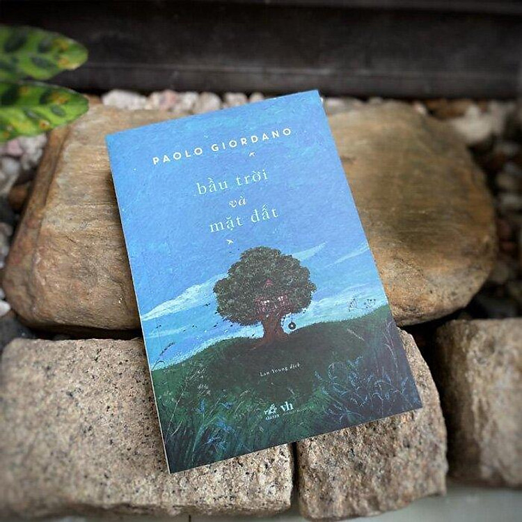 Bầu trời và mặt đất - Ảnh 2