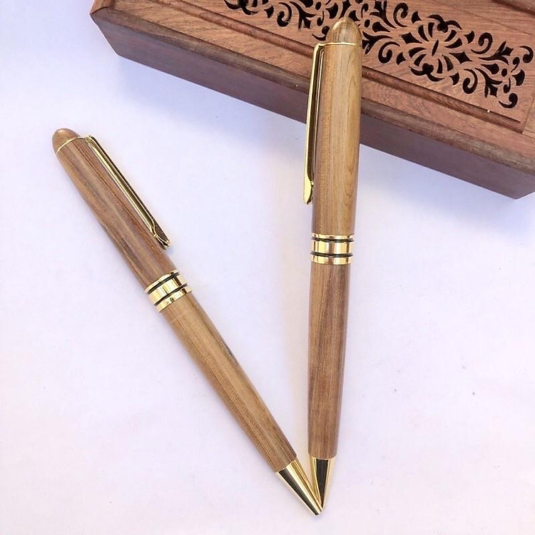 Bút Ký Gỗ Bách Xanh Nắp Xoay (PE994X)