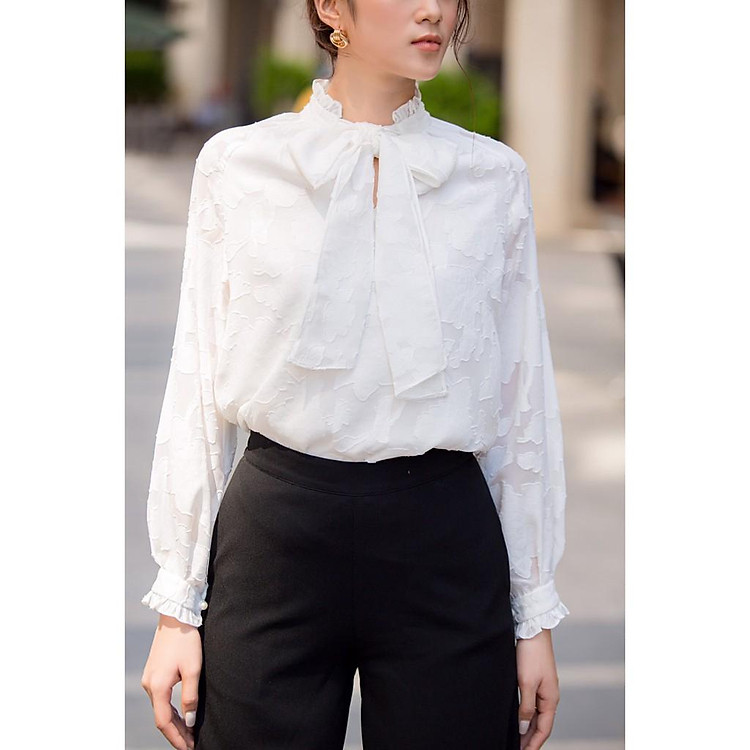 Áo Clothesrack cổ V cột dây cổ Laurent