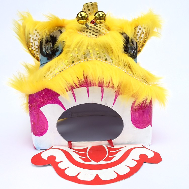 Đầu lân trung thu Sài Gòn có đèn 35cm x 29cm x 27cm - màu vàng