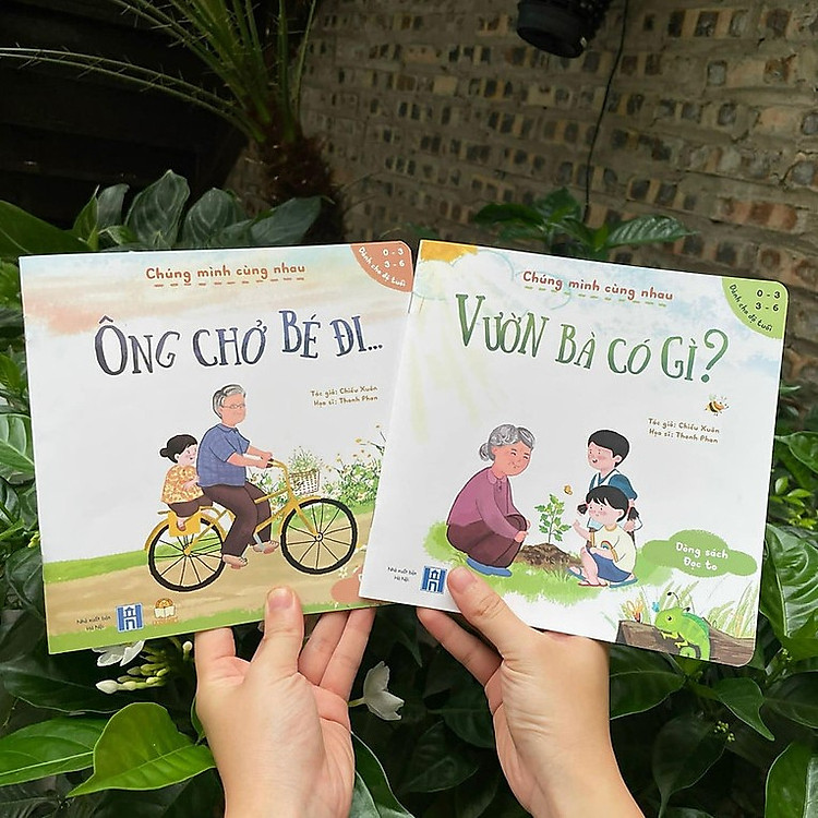 Sách Chúng Mình Cùng Nhau - Xèo Xèo Mẹ Nấu - Bố Ơi Đi Nào - Ông Chở Bé Đi - Vườn Bà Có Gì - Thương Em Cún - Lionbooks