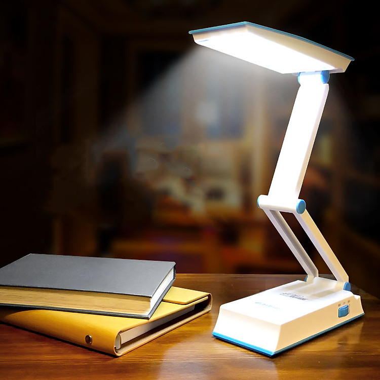 Đèn bàn gập bóng LED tích điện KM-6653C (Xanh ngọc nhạt)