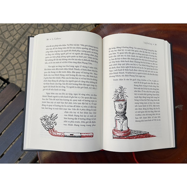 LĂNG GIA LONG - Ấn phẩm thứ hai thuộc bộ sách “Huế kỳ bí” - Ảnh 4