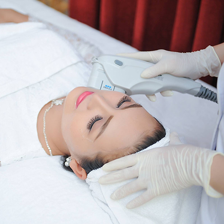 Liệu Trình Tạo V-Line Căng Da Mặt Với Công Nghệ Hifu Ultherapy Tại Hương Tre Clinic & Spa