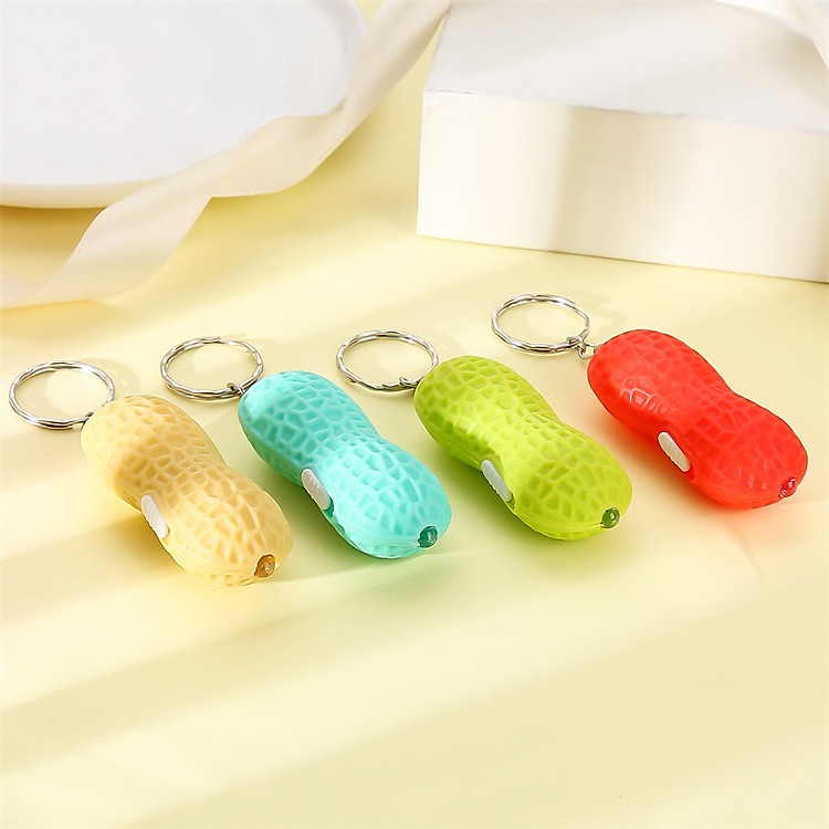 Móc khóa dèn pin hình củ lạc - Giao màu ngẫu nhiên